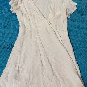 Lulu’s Size XS White Wrap Midi Dress
